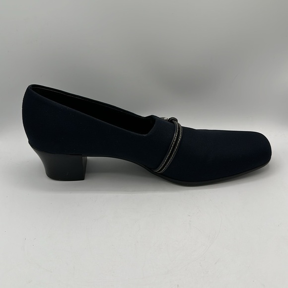 Munro American navy Cindi block heel pumps, size 7M - Picture 2 of 8